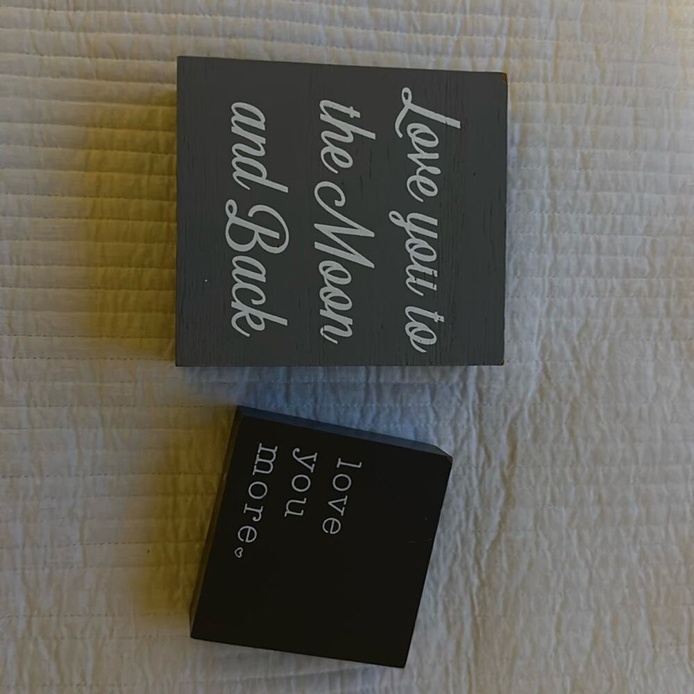 Home decor - 2 items (bundle)